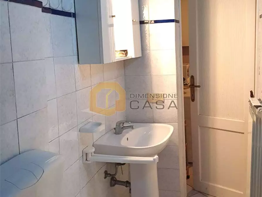 Immagine 29 di Bilocale in vendita  in Silvio Pellico 53 a Viareggio