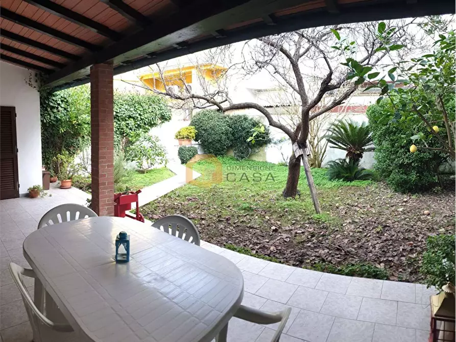 Immagine 33 di Bilocale in vendita  in Silvio Pellico 53 a Viareggio