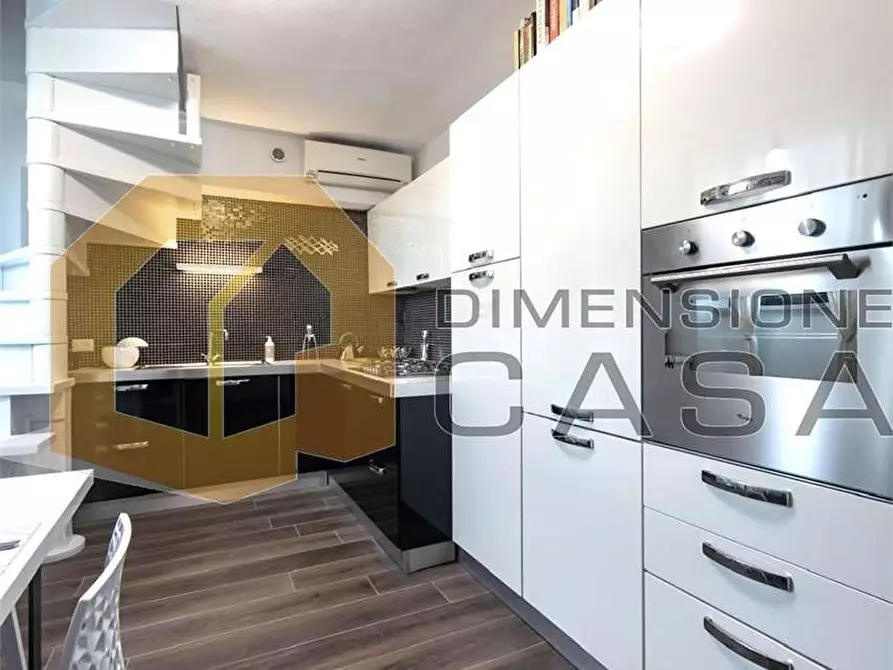 Immagine 5 di Maisonette in vendita  in Daniele Manin 4 a Viareggio