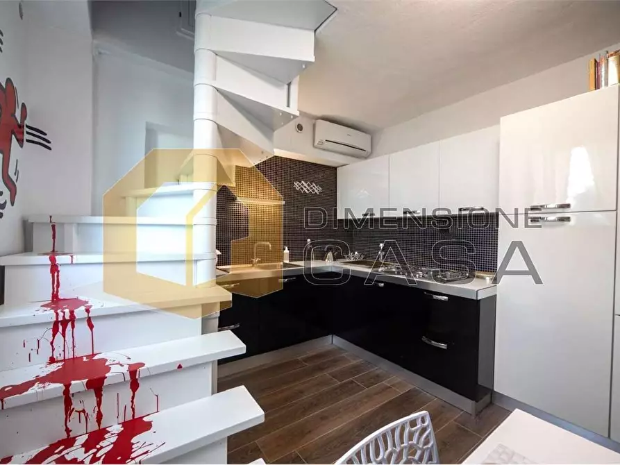 Immagine 12 di Maisonette in vendita  in Daniele Manin 4 a Viareggio