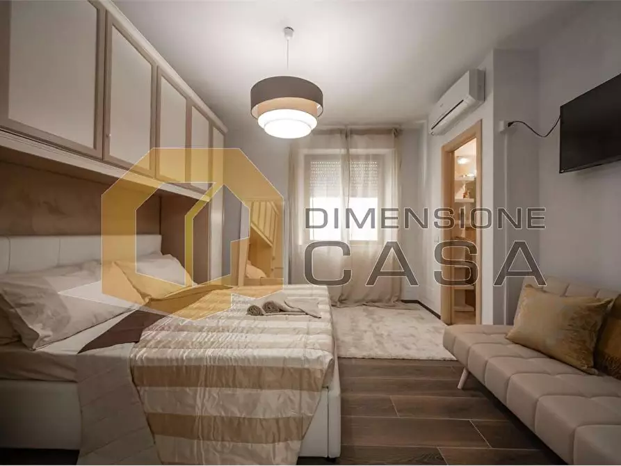 Immagine 37 di Maisonette in vendita  in Daniele Manin 4 a Viareggio