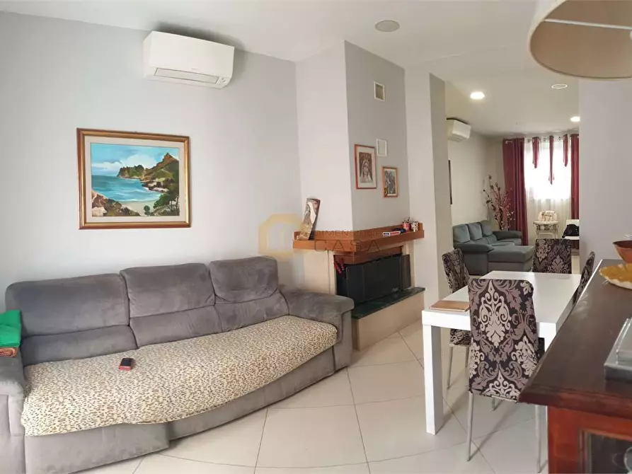 Immagine 10 di Villetta a schiera in vendita  in San Francesco 124 a Viareggio