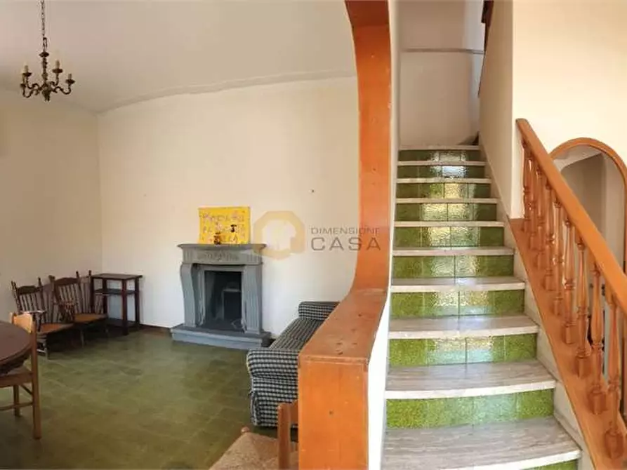 Immagine 5 di Porzione di casa in vendita  in della Gronda 276 a Viareggio