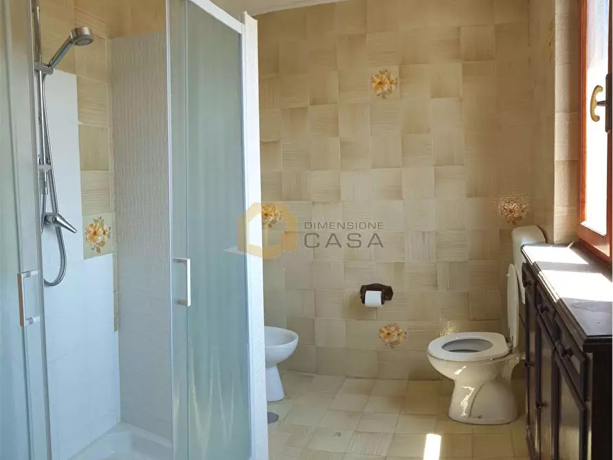 Immagine 22 di Porzione di casa in vendita  in della Gronda 276 a Viareggio