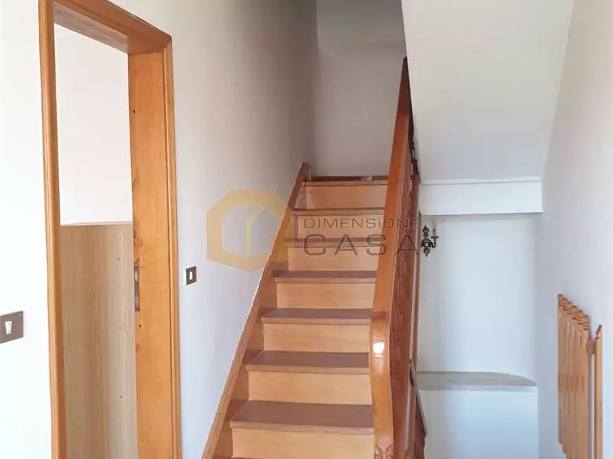 Immagine 25 di Porzione di casa in vendita  in della Gronda 276 a Viareggio