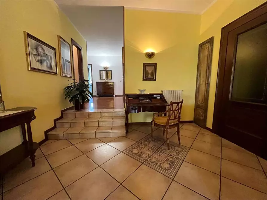 Immagine 10 di Villa in vendita  in P. Gennari 23 a Rezzato