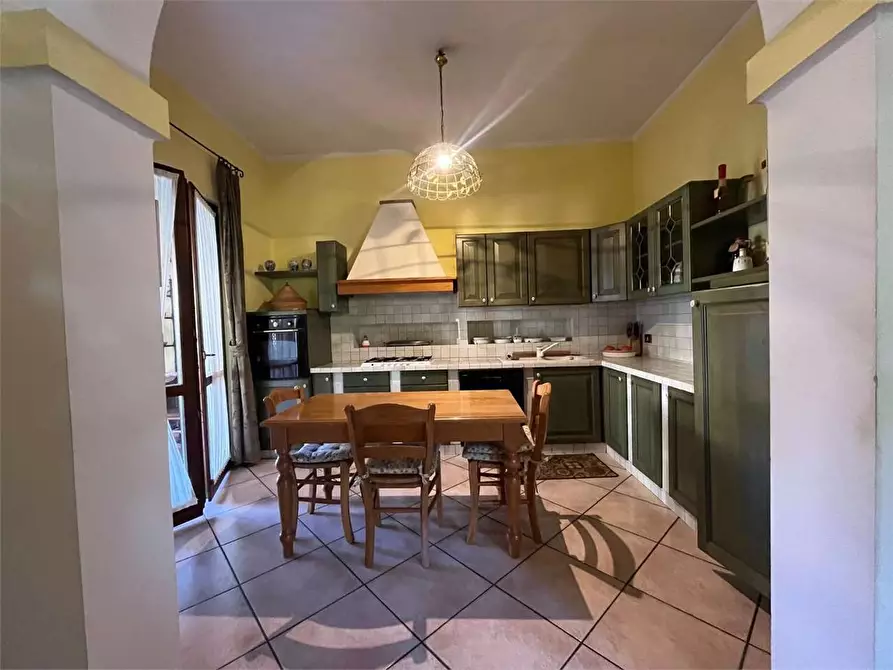 Immagine 17 di Villa in vendita  in P. Gennari 23 a Rezzato