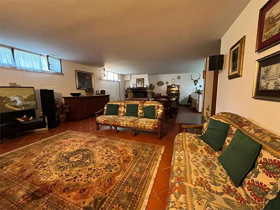 Immagine 21 di Villa in vendita  in P. Gennari 23 a Rezzato