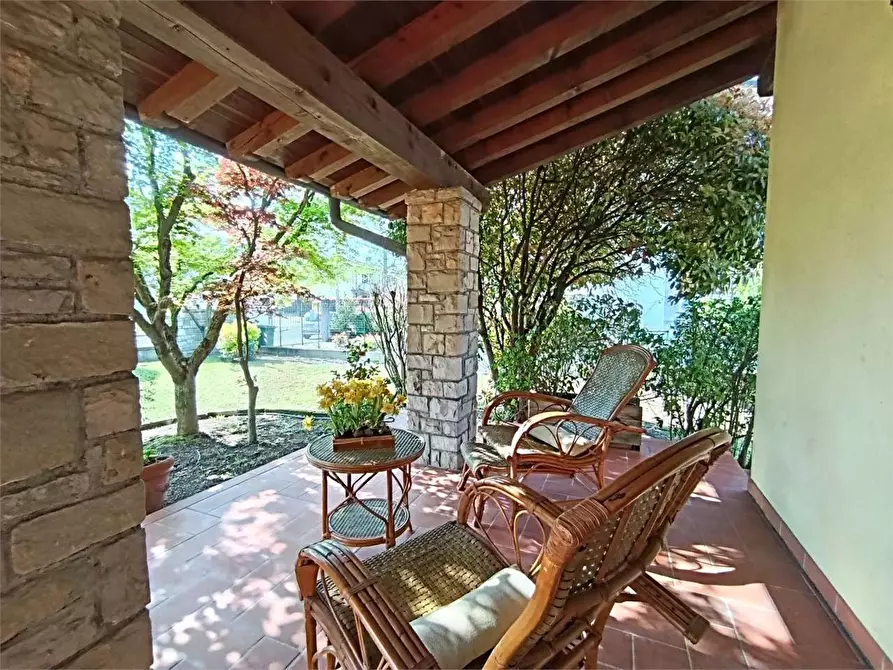 Immagine 25 di Villa in vendita  in P. Gennari 23 a Rezzato