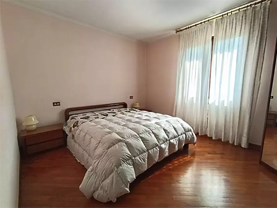 Immagine 32 di Villa in vendita  in P. Gennari 23 a Rezzato