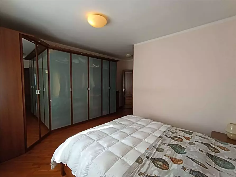 Immagine 33 di Villa in vendita  in P. Gennari 23 a Rezzato