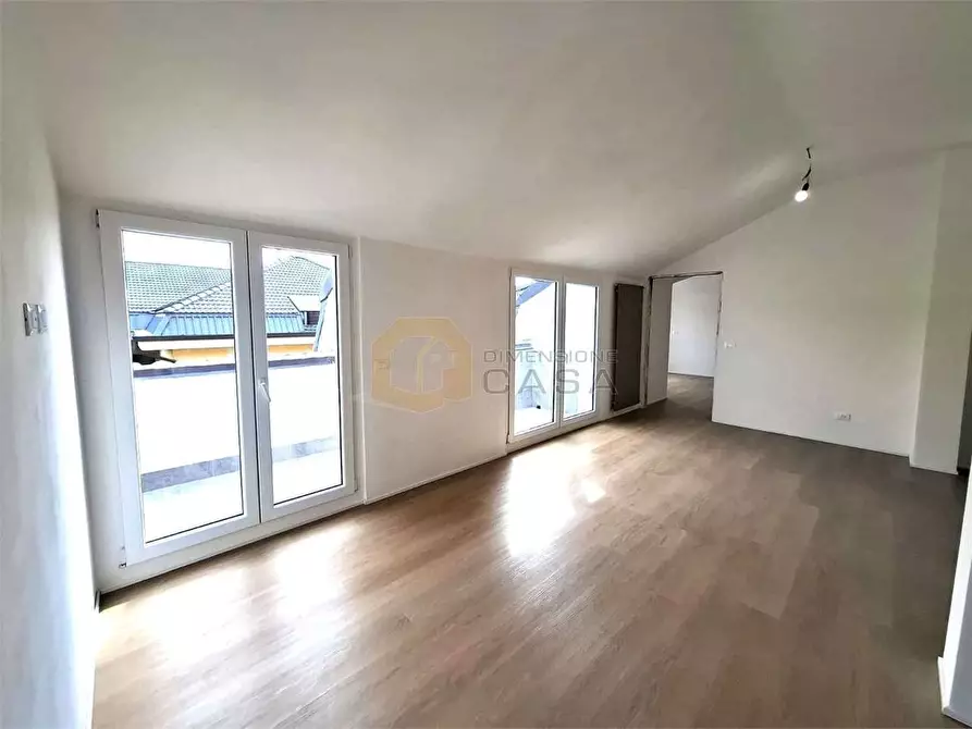 Immagine 3 di Attico in vendita  in Camillo Benso Conte di Cavour 211 a Botticino