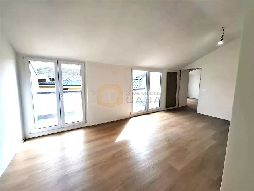 Immagine 5 di Attico in vendita  in Camillo Benso Conte di Cavour 211 a Botticino