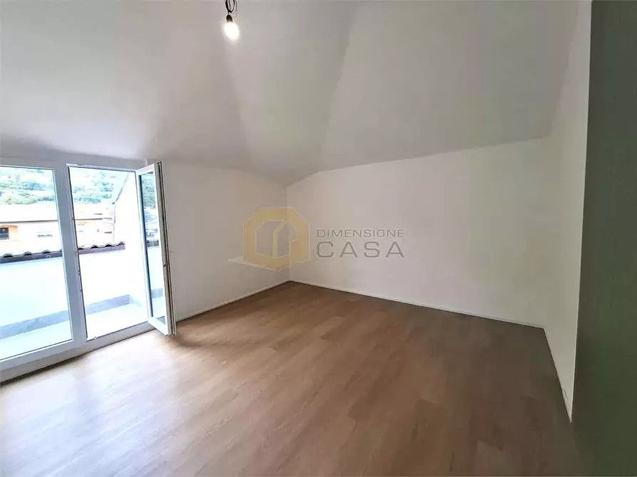 Immagine 8 di Attico in vendita  in Camillo Benso Conte di Cavour 211 a Botticino