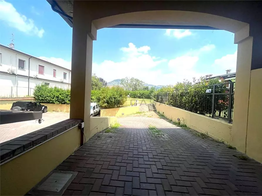 Immagine 30 di Trilocale in vendita  in Padana Superiore 3 a Mazzano