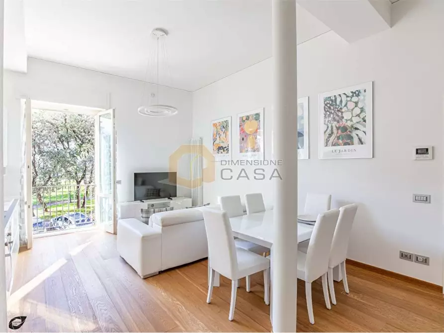 Immagine 1 di Trilocale in vendita  in Massimo D'Azeglio a Viareggio