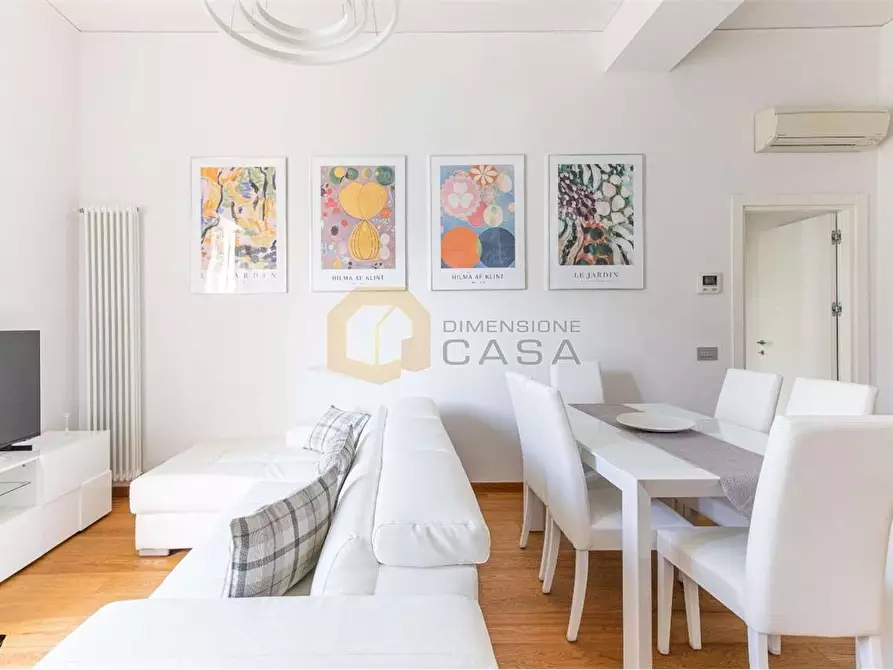 Immagine 2 di Trilocale in vendita  in Massimo D'Azeglio a Viareggio