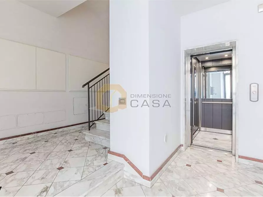 Immagine 31 di Trilocale in vendita  in Massimo D'Azeglio a Viareggio