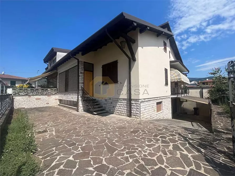 Immagine 1 di Porzione di casa in vendita  in E. Fermi 28 a Rezzato