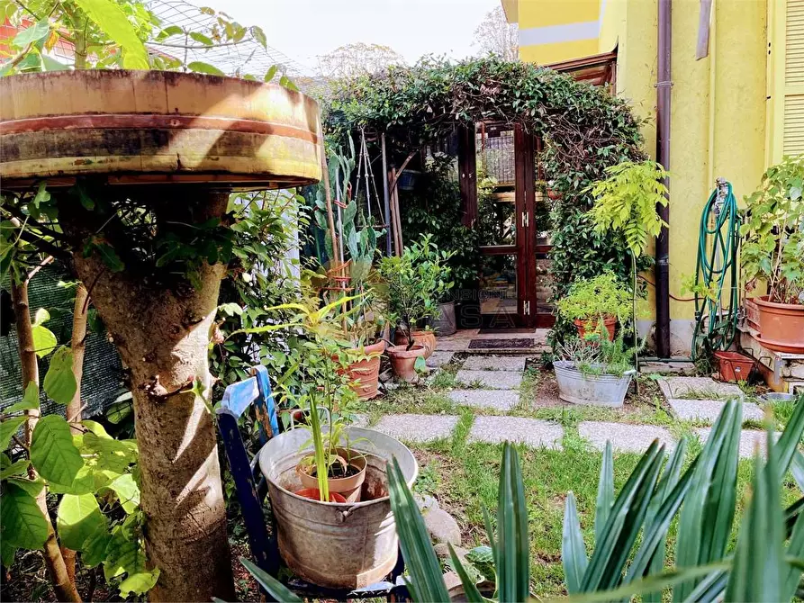 Immagine 27 di Bilocale in vendita  in Santuario 59 a Rezzato