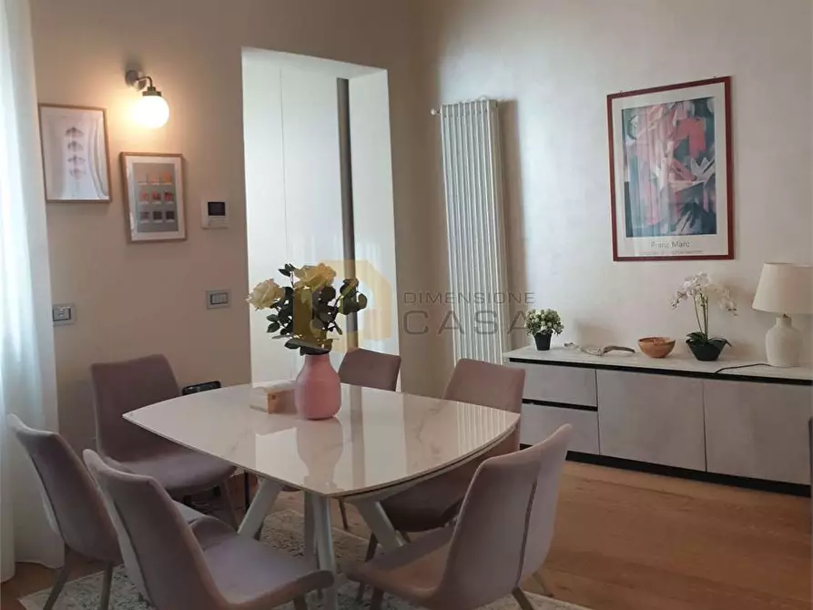 Immagine 6 di Trilocale in vendita  in Massimo D'Azeglio 40 a Viareggio