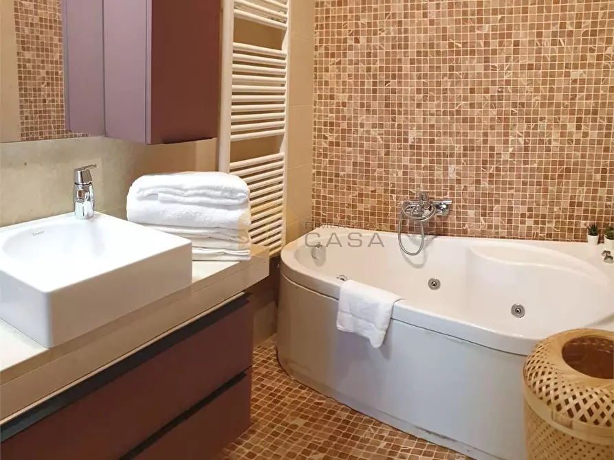 Immagine 19 di Trilocale in vendita  in Massimo D'Azeglio 40 a Viareggio