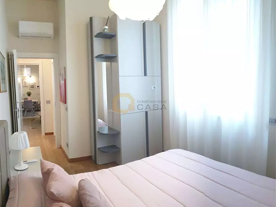 Immagine 29 di Trilocale in vendita  in Massimo D'Azeglio 40 a Viareggio