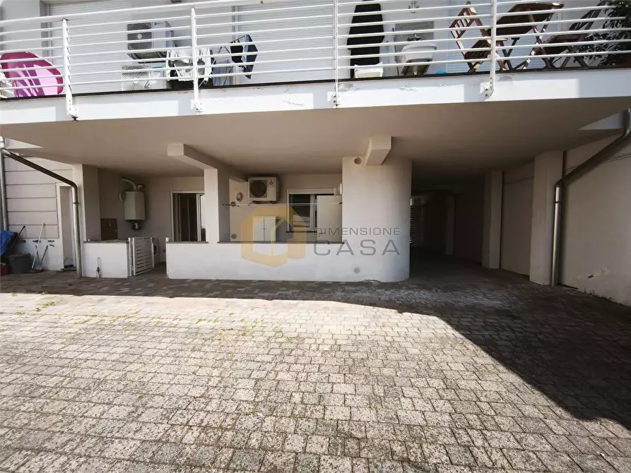 Immagine 4 di Appartamento in vendita  in via porta pietrasanta 32 a Viareggio