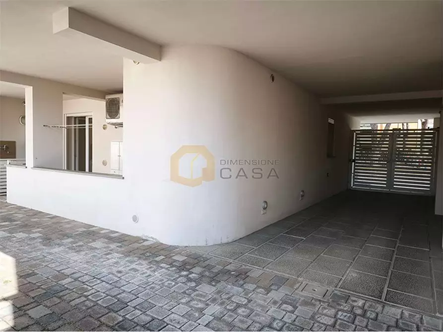 Immagine 6 di Appartamento in vendita  in via porta pietrasanta 32 a Viareggio