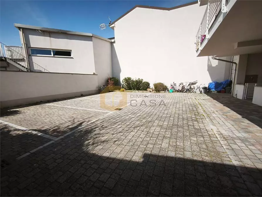 Immagine 7 di Appartamento in vendita  in via porta pietrasanta 32 a Viareggio