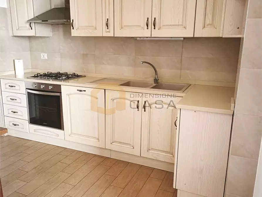 Immagine 17 di Appartamento in vendita  in via porta pietrasanta 32 a Viareggio