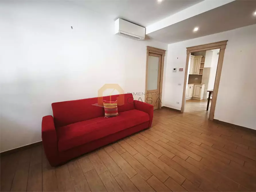 Immagine 32 di Appartamento in vendita  in via porta pietrasanta 32 a Viareggio