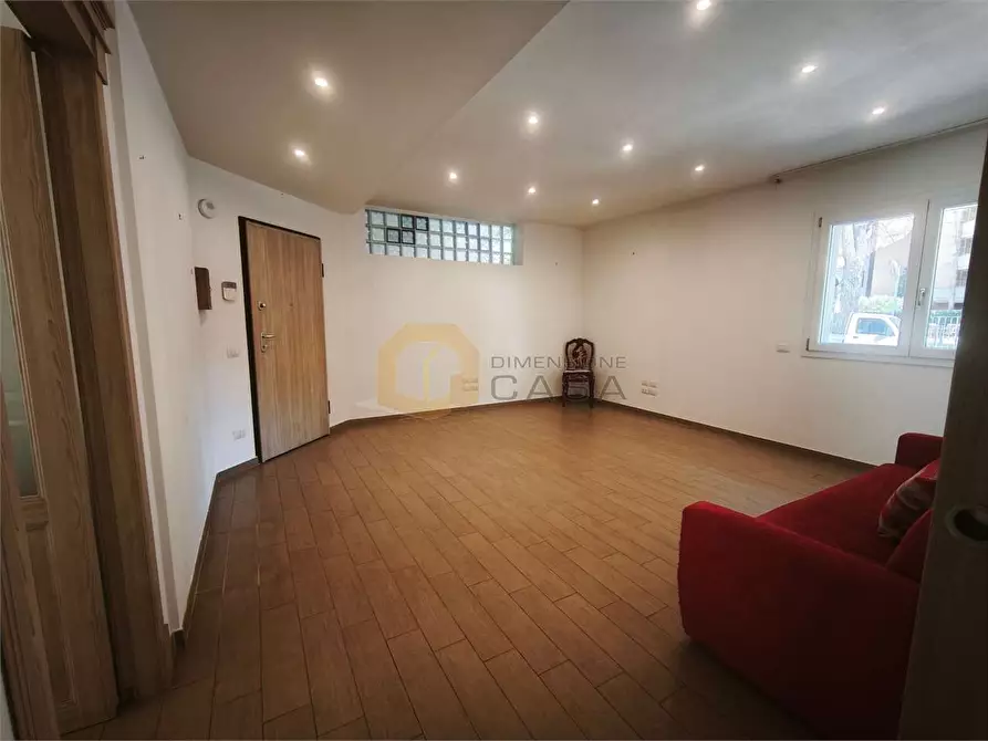 Immagine 43 di Appartamento in vendita  in via porta pietrasanta 32 a Viareggio