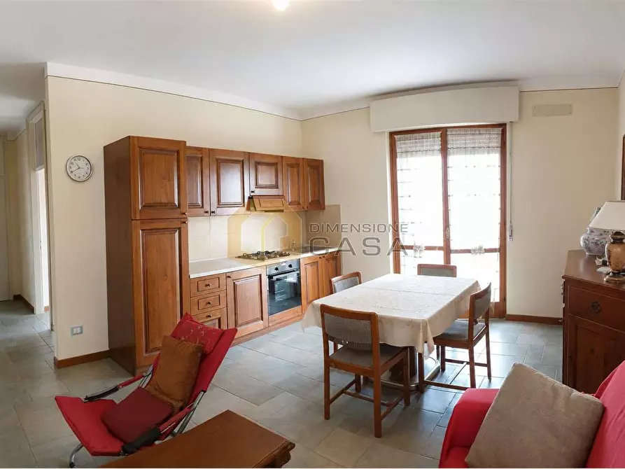 Immagine 1 di Appartamento in vendita  in via sarca 9 a Desenzano Del Garda