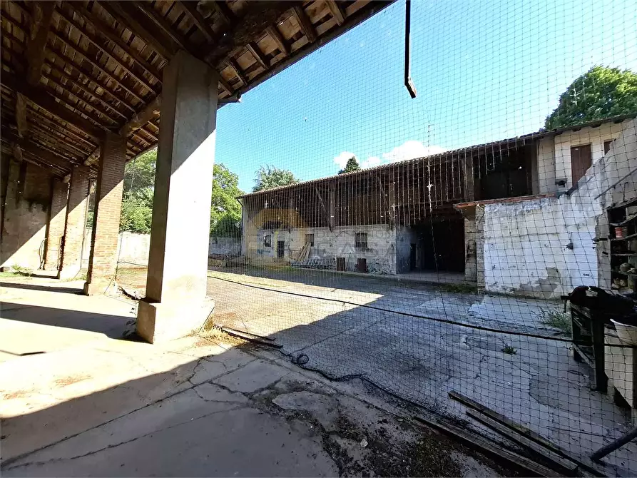 Immagine 3 di Rustico / casale in vendita  in piazza cesare battisti 1 a Manerbio