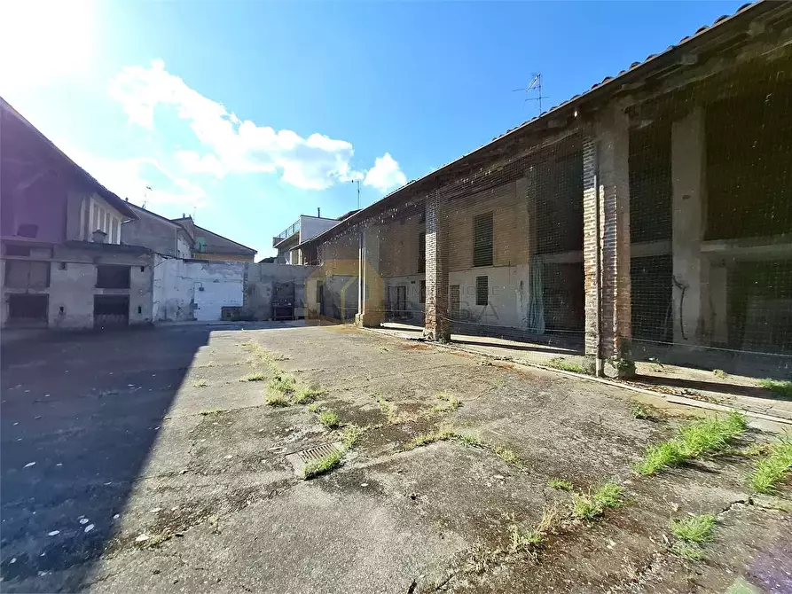 Immagine 15 di Rustico / casale in vendita  in piazza cesare battisti 1 a Manerbio