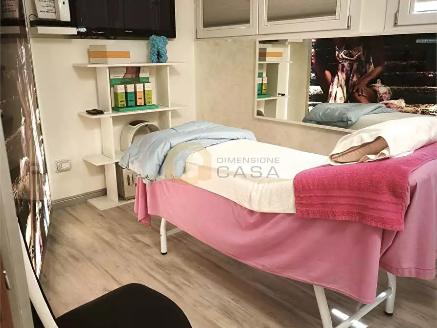 Immagine 4 di Negozio in vendita  in via ugo la malfa a Botticino
