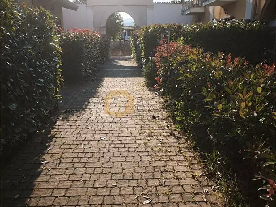 Immagine 35 di Appartamento in vendita  in via longavina a Muscoline
