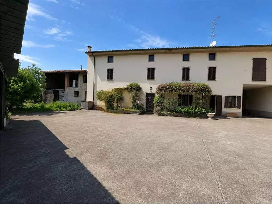 Immagine 1 di Rustico / casale in vendita  in via Giuseppe Guerzoni a Montichiari