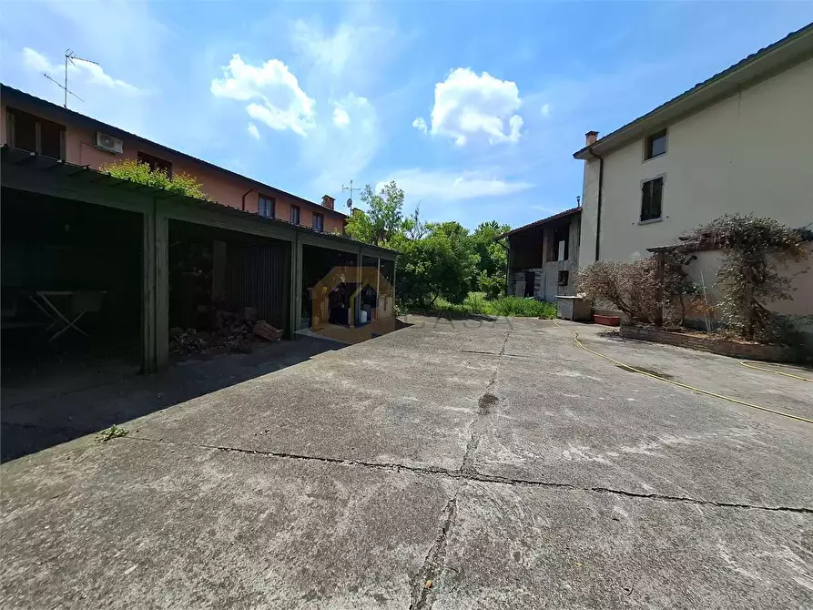 Immagine 17 di Rustico / casale in vendita  in via Giuseppe Guerzoni a Montichiari