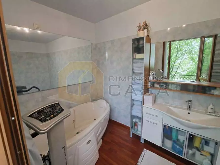Immagine 7 di Casa bifamiliare in vendita  in Via Ronco a Polpenazze Del Garda