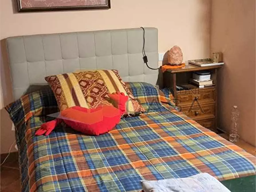 Immagine 18 di Porzione di casa in vendita  in via dei ciliegi 6 a Camaiore