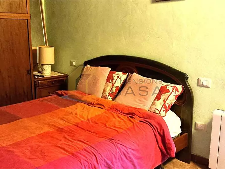 Immagine 45 di Porzione di casa in vendita  in via dei ciliegi 6 a Camaiore