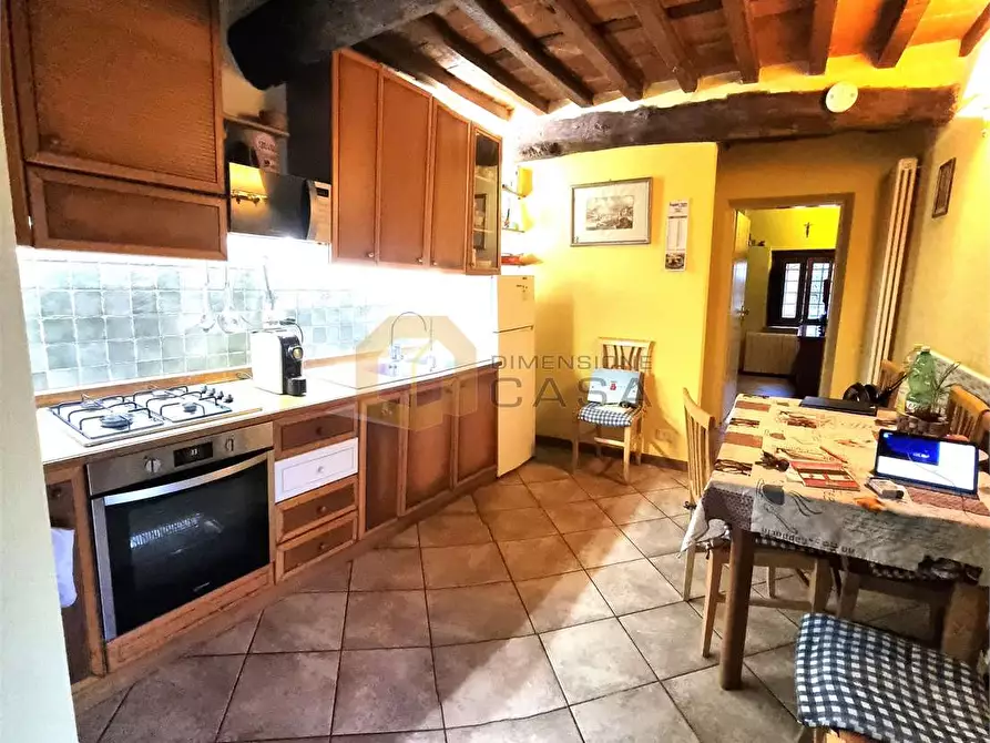 Immagine 5 di Porzione di casa in vendita  in via dei ciliegi 6 a Camaiore