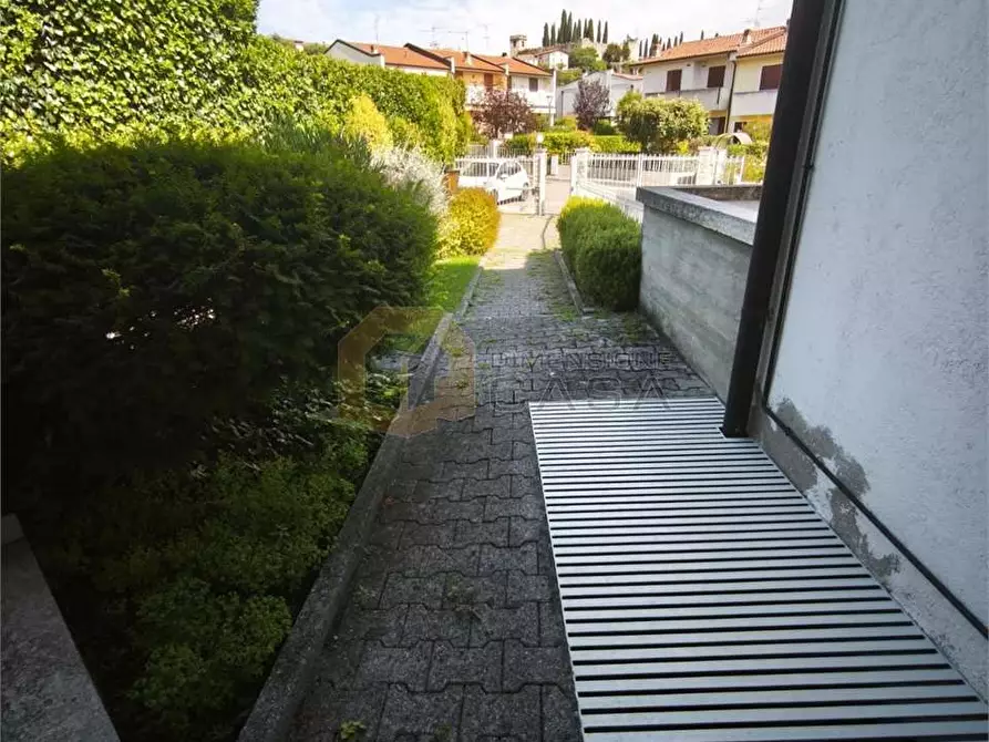 Immagine 27 di Casa bifamiliare in vendita  in via sant'albano a Soiano Del Lago