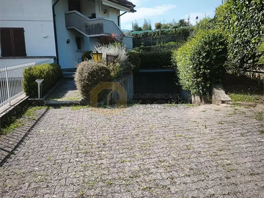 Immagine 36 di Casa bifamiliare in vendita  in via sant'albano a Soiano Del Lago
