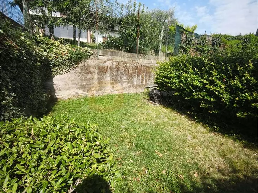Immagine 39 di Casa bifamiliare in vendita  in via sant'albano a Soiano Del Lago