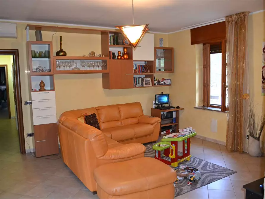 Immagine 5 di Appartamento in vendita  in via della stazione  39 a Catanzaro