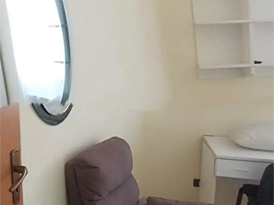 Immagine 4 di Trilocale in affitto  in via siracusa a Catanzaro