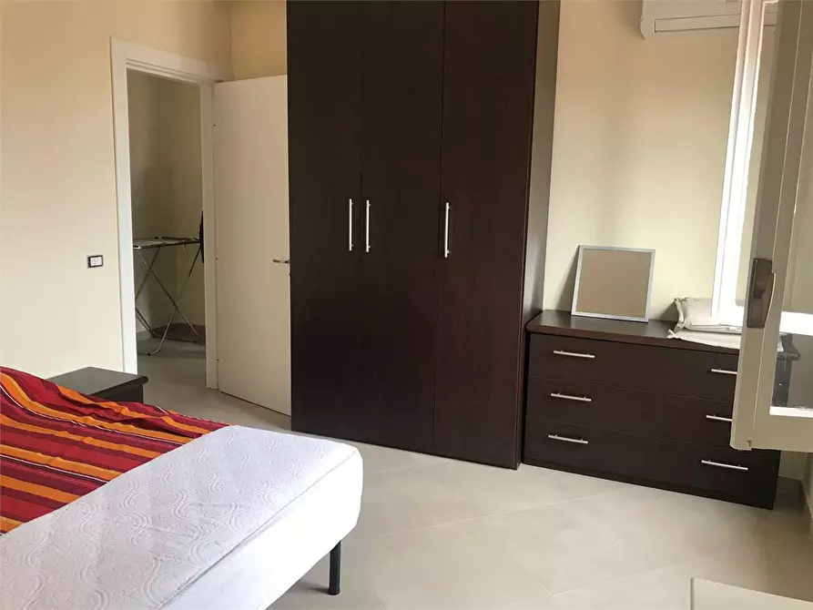 Immagine 5 di Appartamento in affitto  in VIALE CROTONE  62 a Catanzaro